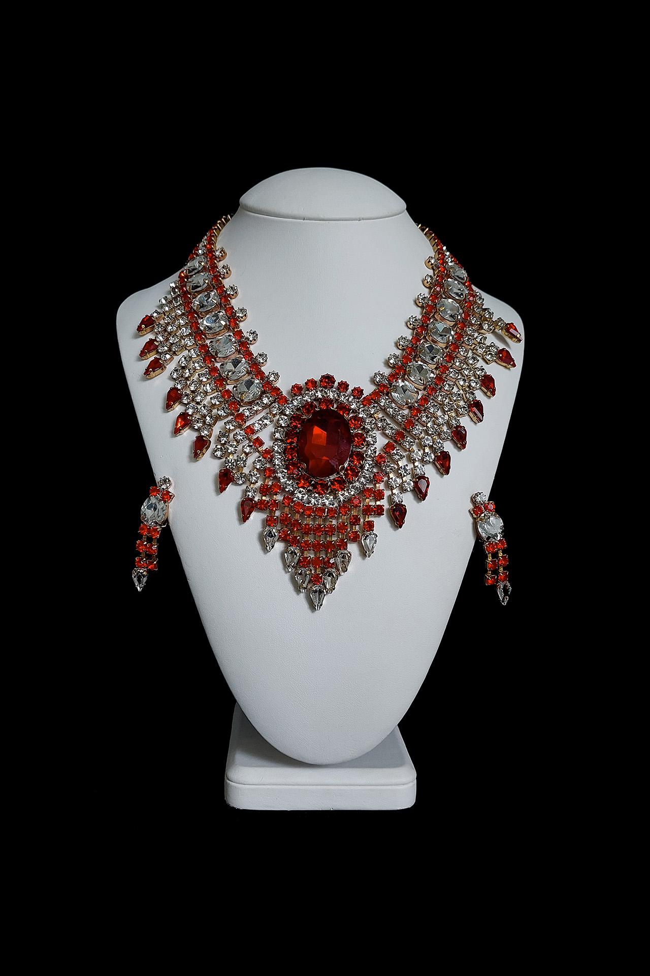 Red and clear vintage necklace and earrings set God´s Eye