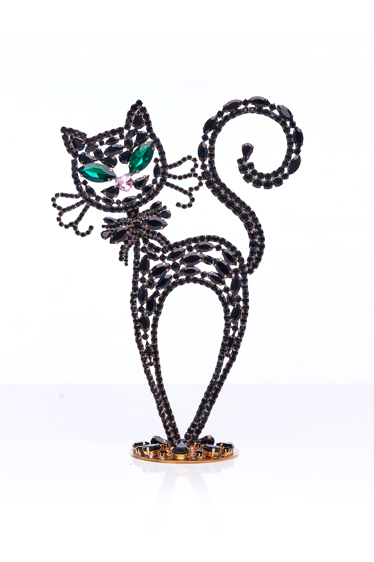 Rhinestones cat decoration handmade from black glimmering crystals