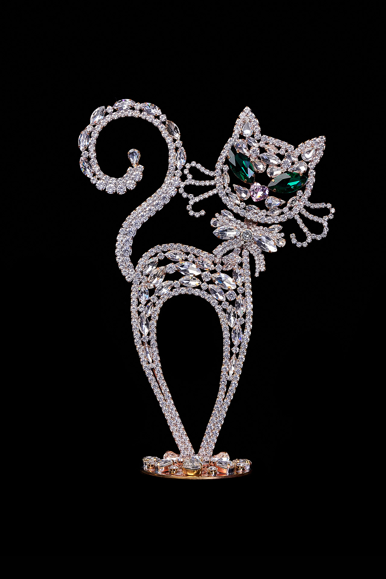 Rhinestones cat decoration handmade from clear glimmering crystals