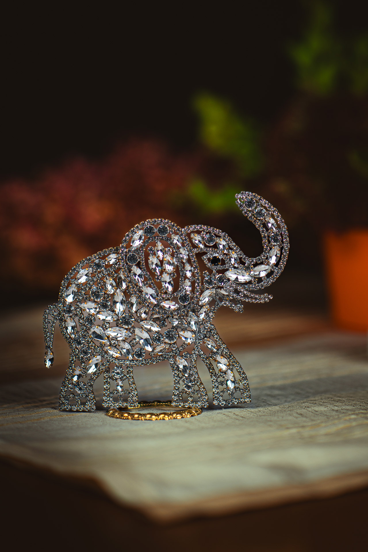 Right facing rhinestone elephant with crystal sparkle