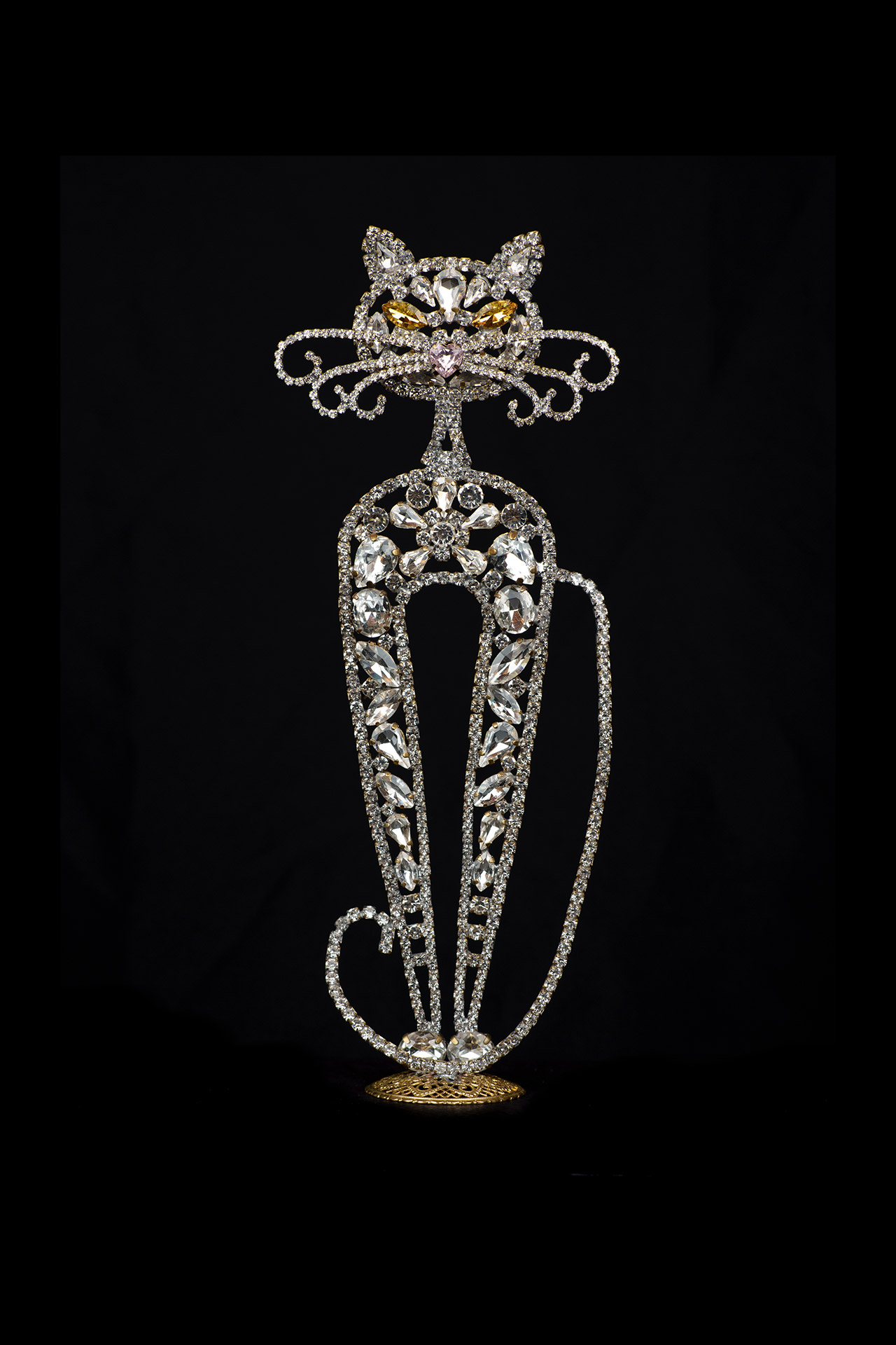 Rhinestone cat figurine with brilliant crystal sparkle