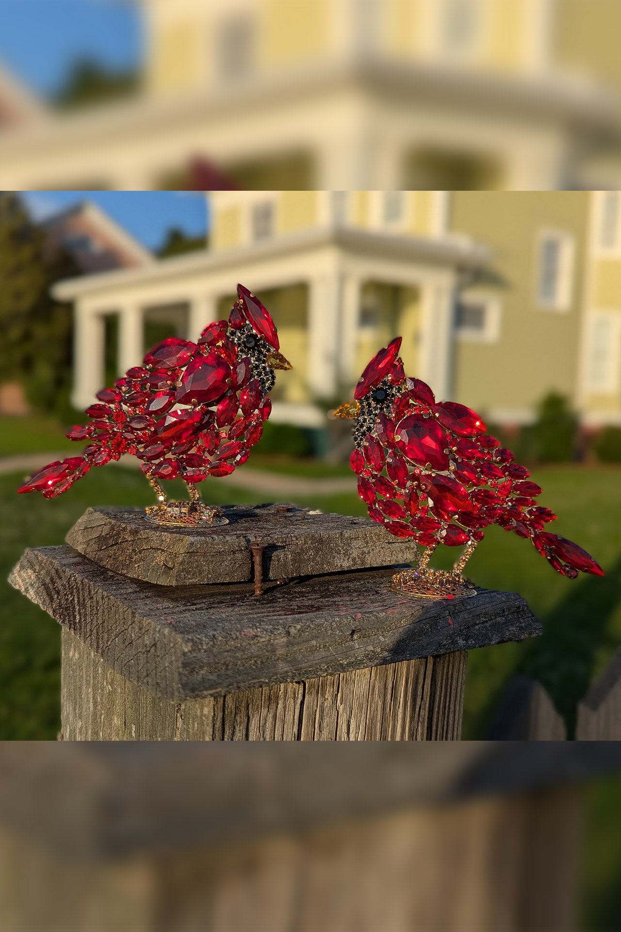 Left facing red and black rhinestone cardinal bird