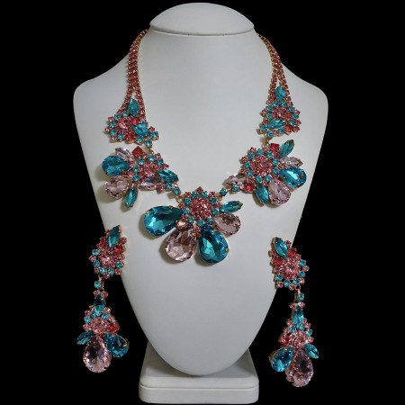 Flower necklace and earrings Parisienne from pink and aqua crystals