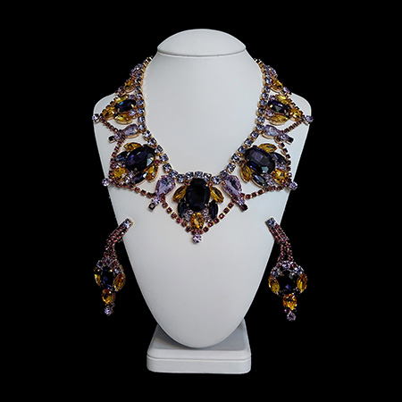 Handmade necklace and earrings set Roxanne - purple.