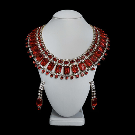 Handmade fashion jewelry set Edite from red rhinestones