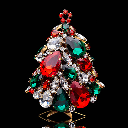 Vintage 3D Christmas tree Glitzy Gleam from colored rhinestones.