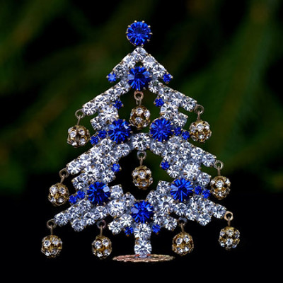 Dainty dazzling Xmas tree, handcrafted decoration ornaments.