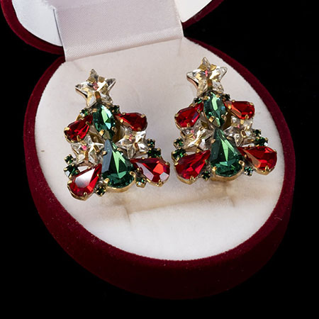 Christmas stud earrings handcrafted from colored rhinestone.