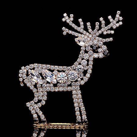 Twinkling reindeer - right facing tabletop Christmas decoration