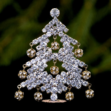 Dainty Dazzling Xmas Tree, handcrafted decoration ornaments.